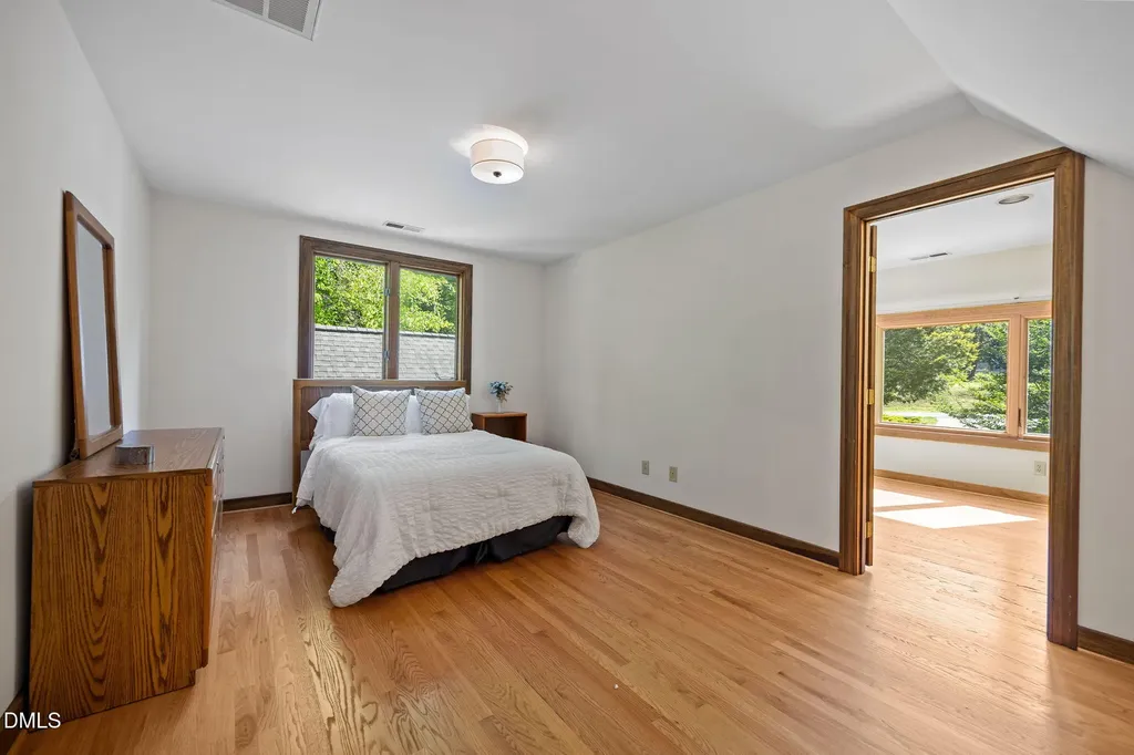 12117 Cliffside Circle Raleigh NC 27609