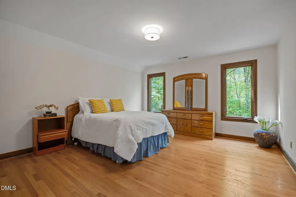 12117 Cliffside Circle Raleigh NC 27609