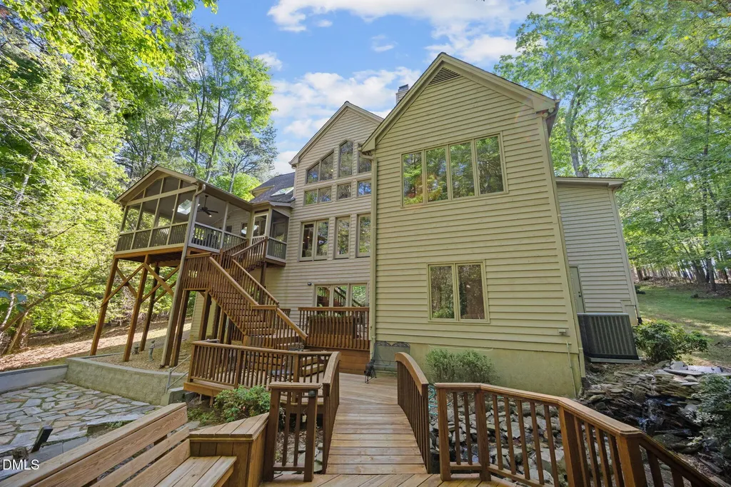 12117 Cliffside Circle Raleigh NC 27609