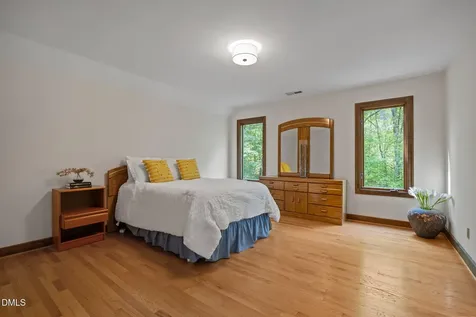 12117 Cliffside Circle Raleigh NC 27609