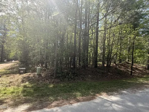 4 Plantation Henderson NC 27537