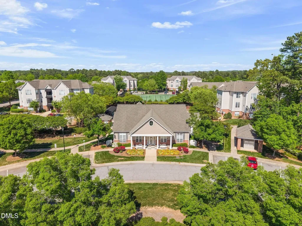 2400 Huntscroft Lane Raleigh NC 27617