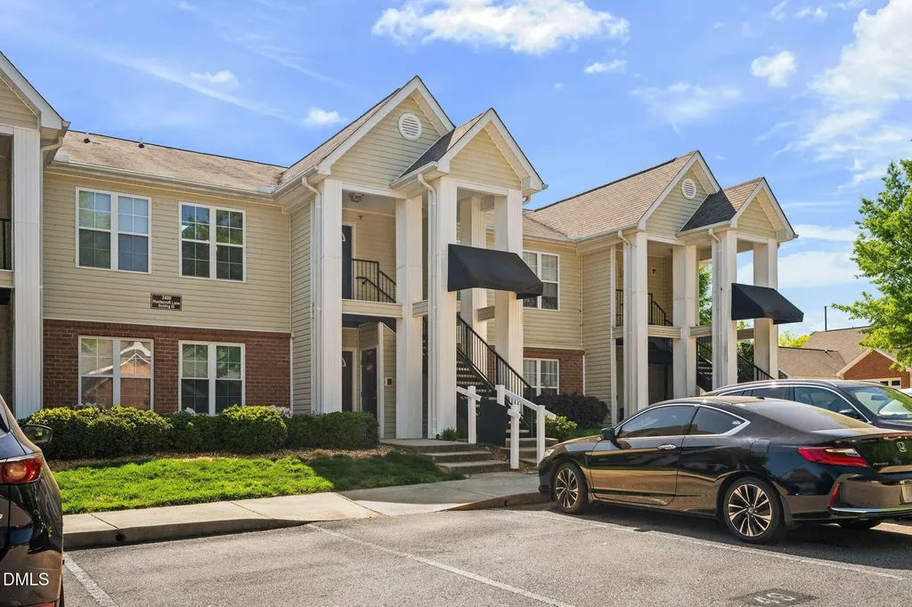 2400 Huntscroft Lane Raleigh NC 27617
