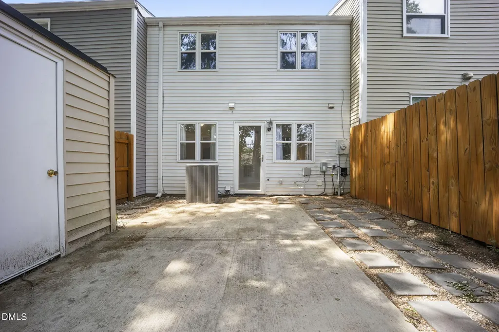 7728 Crown Crest Court Raleigh NC 27615