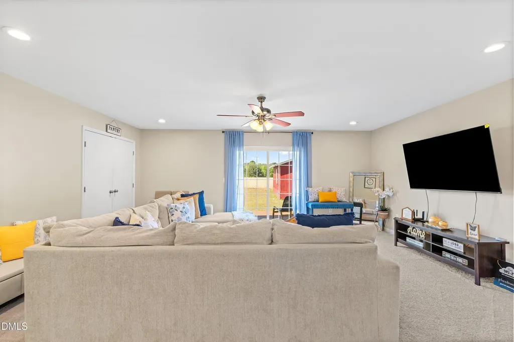 117 Holly Avenue Dunn NC 28334
