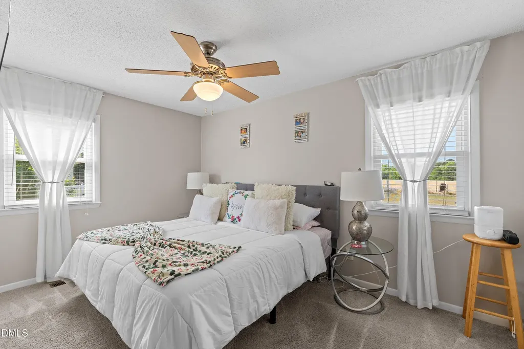 117 Holly Avenue Dunn NC 28334