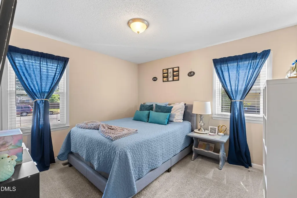 117 Holly Avenue Dunn NC 28334