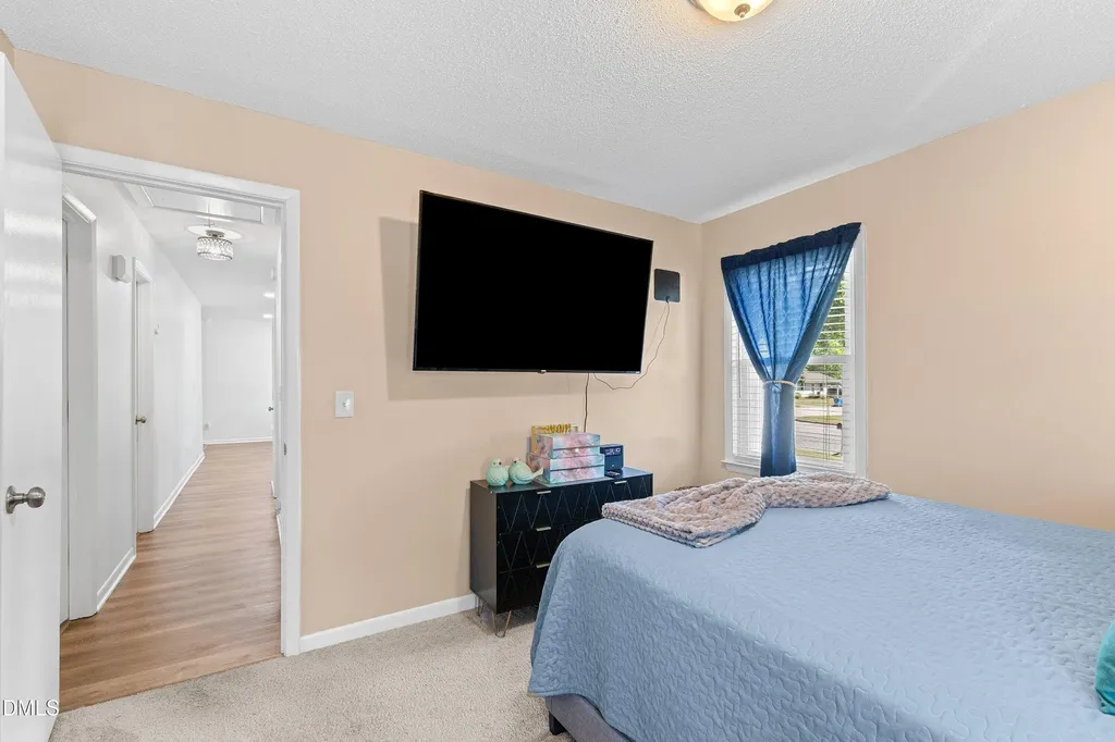 117 Holly Avenue Dunn NC 28334