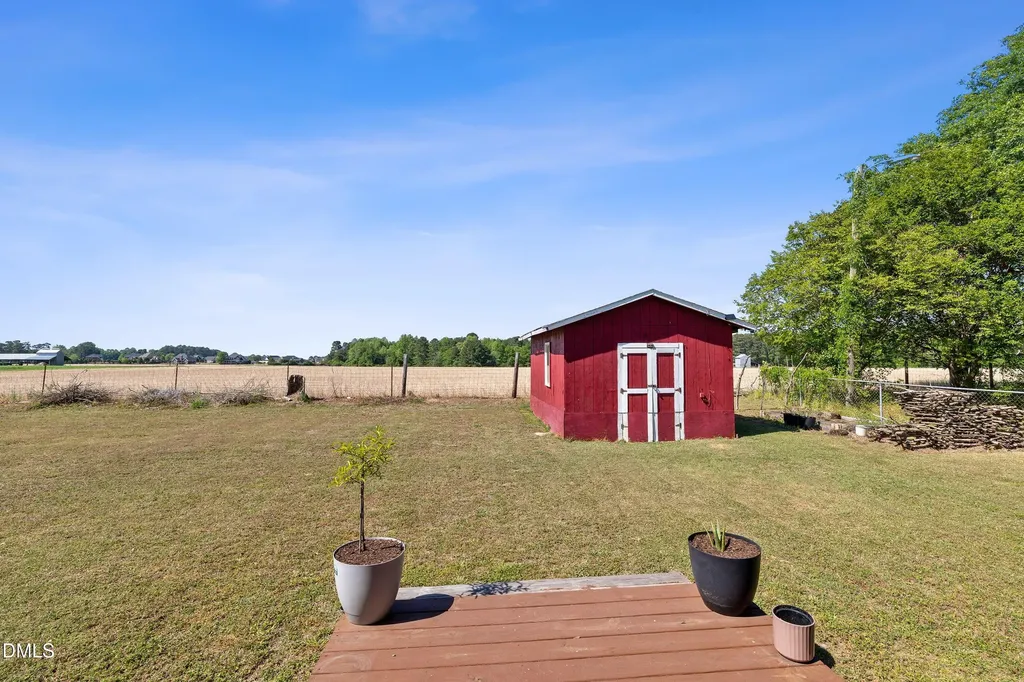 117 Holly Avenue Dunn NC 28334