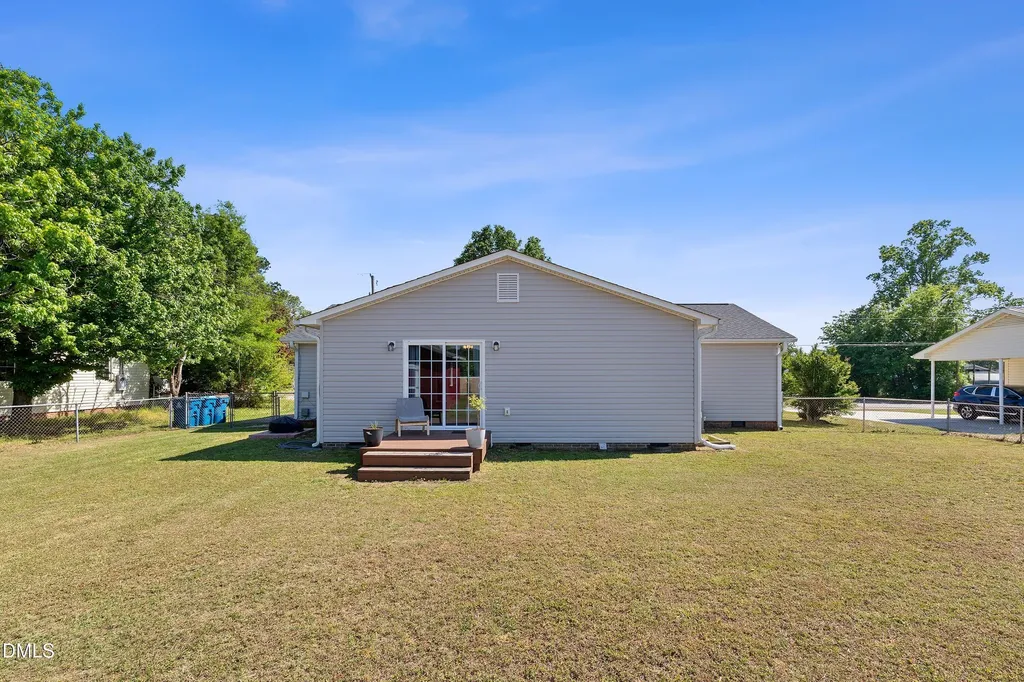 117 Holly Avenue Dunn NC 28334