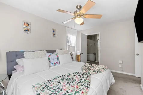117 Holly Avenue Dunn NC 28334