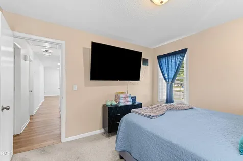 117 Holly Avenue Dunn NC 28334