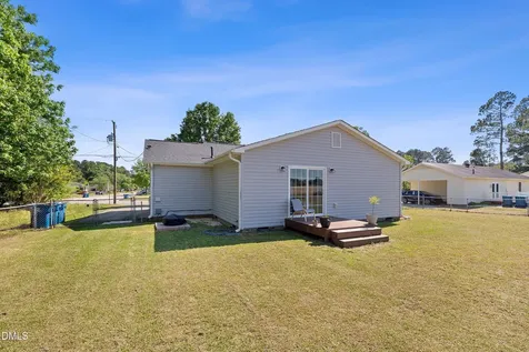 117 Holly Avenue Dunn NC 28334