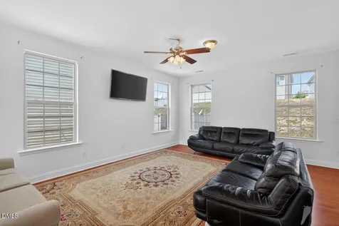 2759 Shepherd Valley Street Raleigh NC 27610