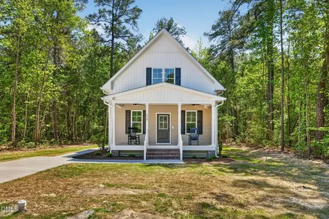 219 Chase Street Eureka NC 27830