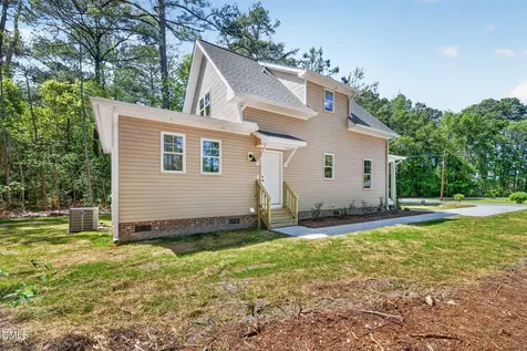 219 Chase Street Eureka NC 27830