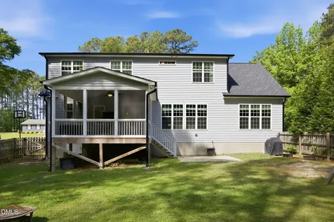211 Long Street Fuquay Varina NC 27526