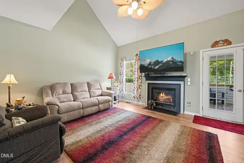 178 Glendale Drive Youngsville NC 27596