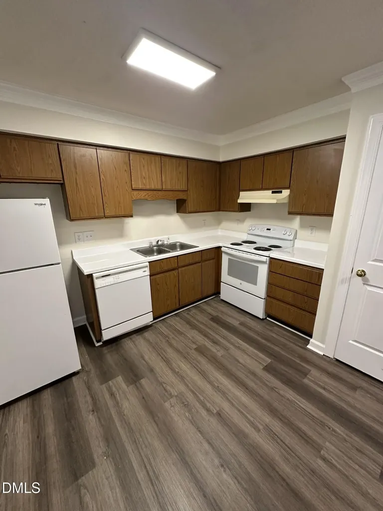 3502 Ivy Commons Raleigh NC 27606