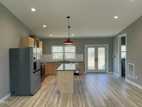 5470 Thom Road Mebane NC 27302