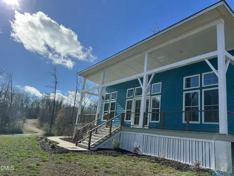 5470 Thom Road Mebane NC 27302