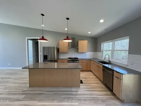 5470 Thom Road Mebane NC 27302