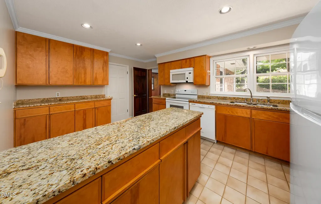 407 Overland Drive Chapel Hill NC 27517