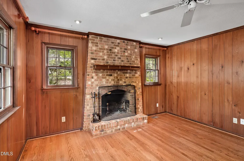 407 Overland Drive Chapel Hill NC 27517