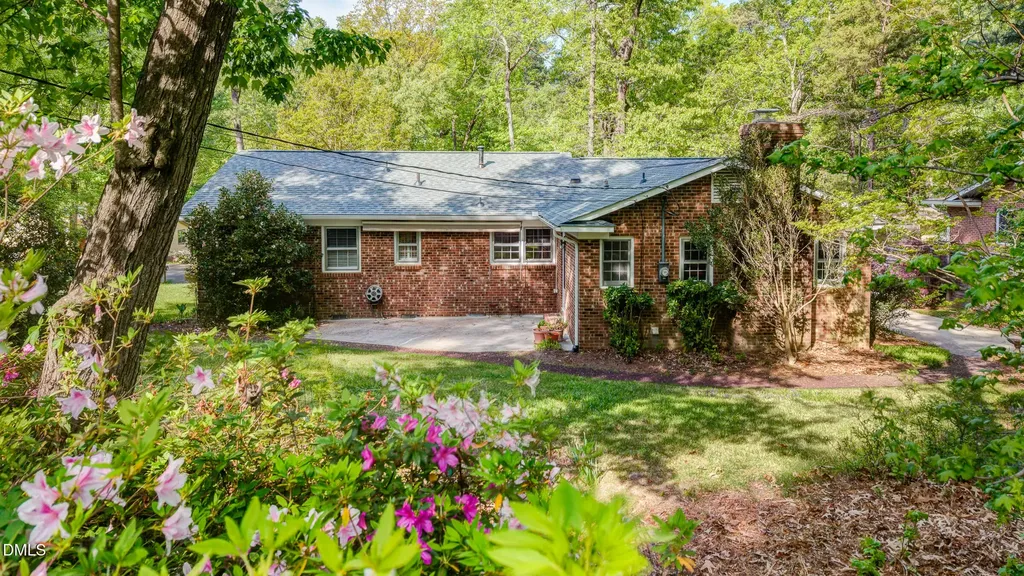 407 Overland Drive Chapel Hill NC 27517