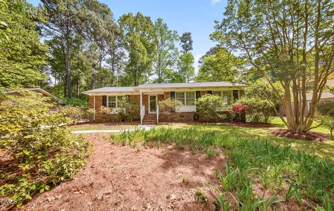 407 Overland Drive Chapel Hill NC 27517