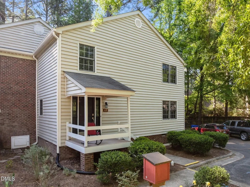 109 Sully Court Chapel Hill NC 27514