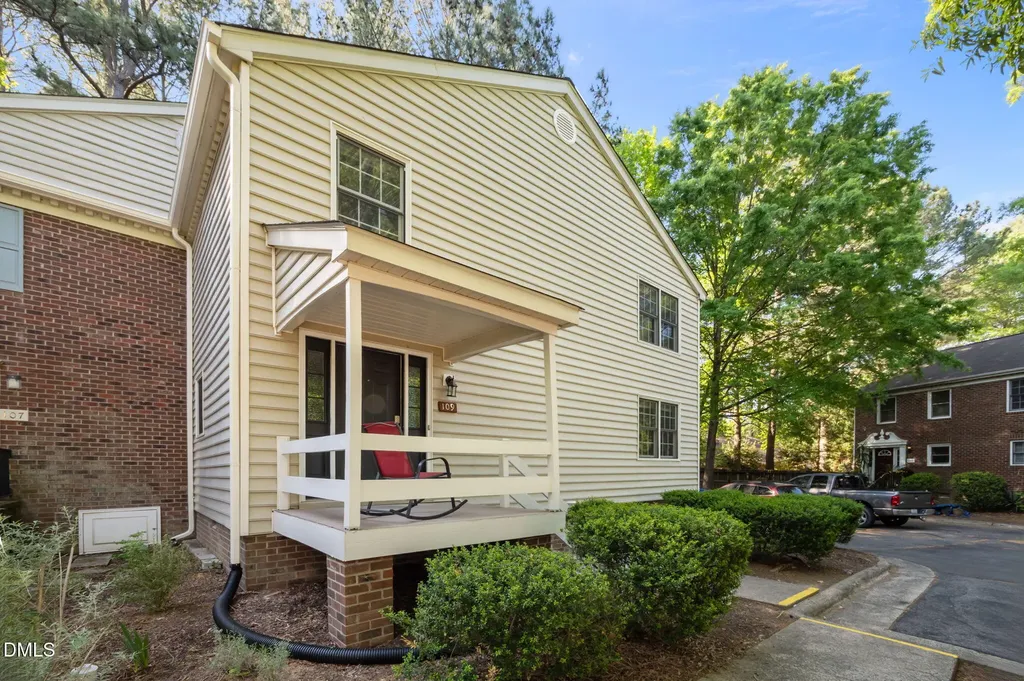109 Sully Court Chapel Hill NC 27514