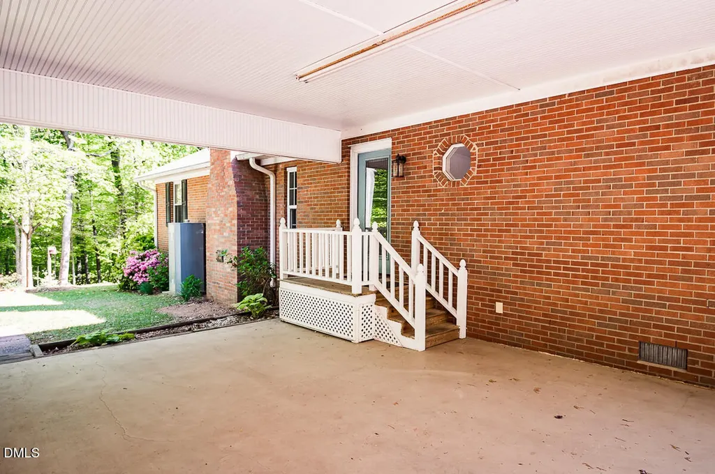 801 Baker Court Haw River NC 27258
