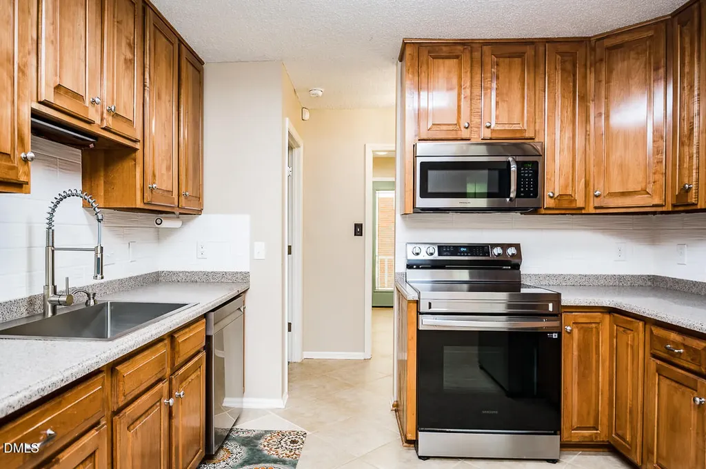 801 Baker Court Haw River NC 27258