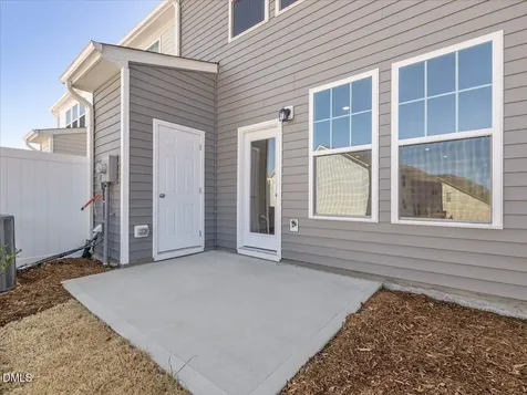 659 Sefton Park Drive Zebulon NC 27597