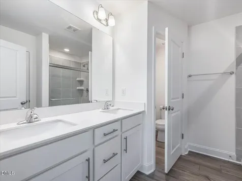659 Sefton Park Drive Zebulon NC 27597