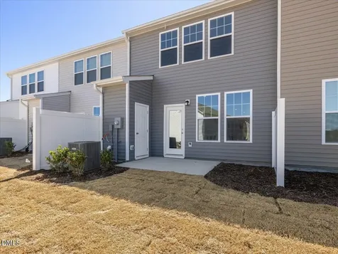 659 Sefton Park Drive Zebulon NC 27597
