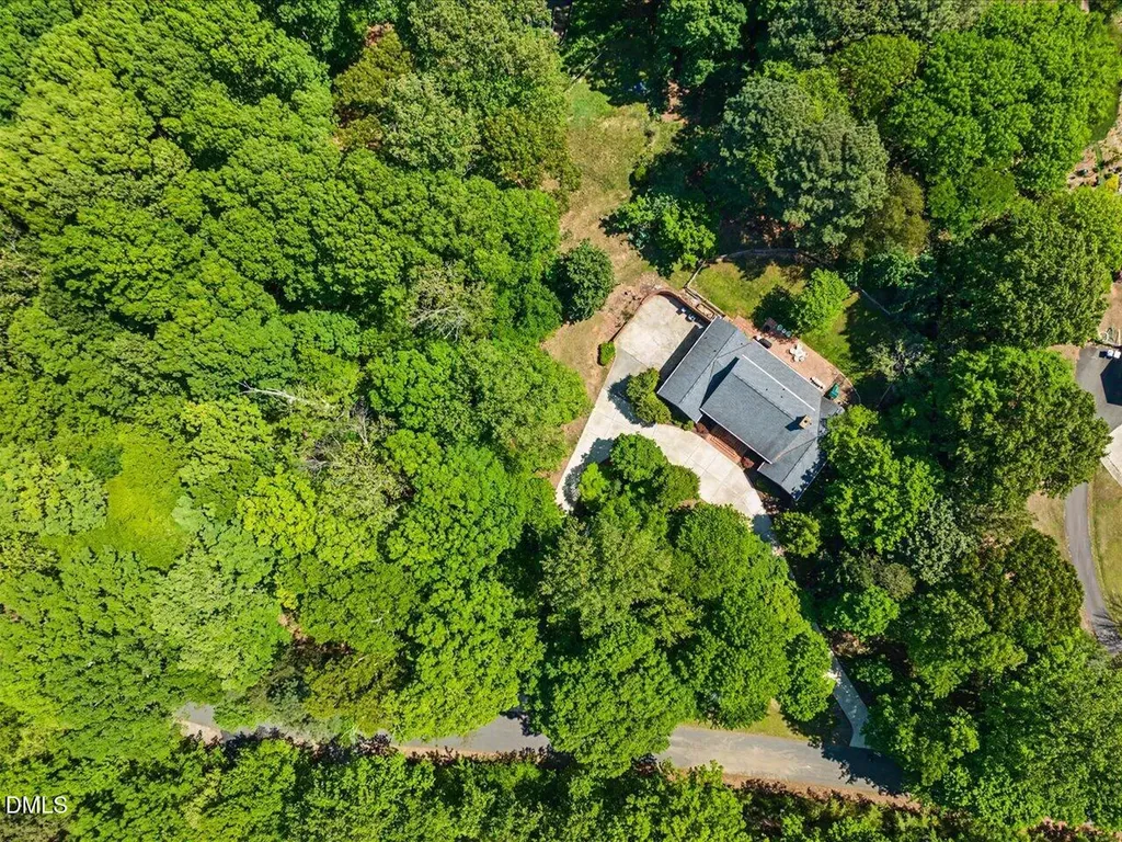 12 Lanier Drive Chapel Hill NC 27517