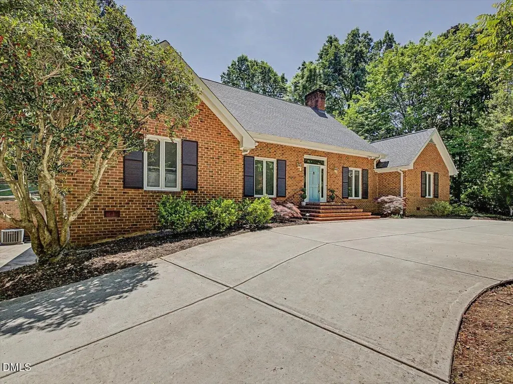 12 Lanier Drive Chapel Hill NC 27517