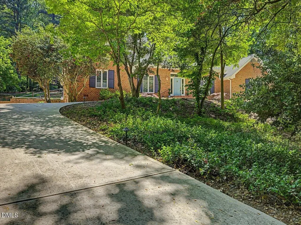 12 Lanier Drive Chapel Hill NC 27517