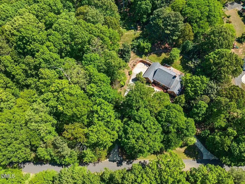 12 Lanier Drive Chapel Hill NC 27517