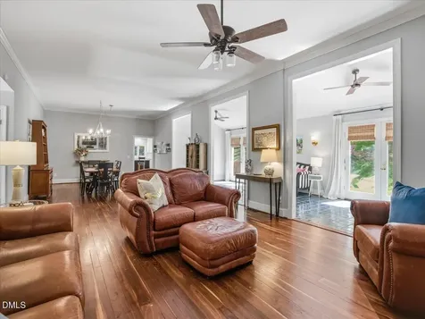 12 Lanier Drive Chapel Hill NC 27517