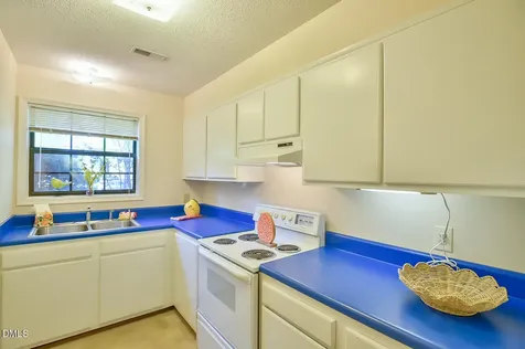 105 Fidelity Street Carrboro NC 27510
