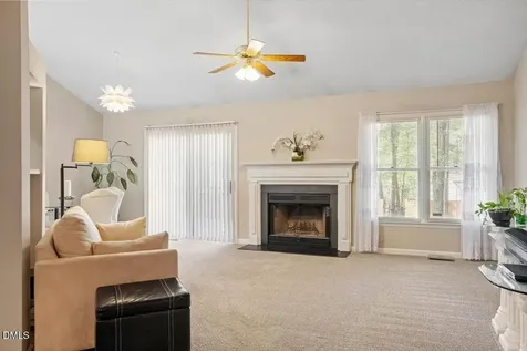 10 Petersburg Place Durham NC 27703