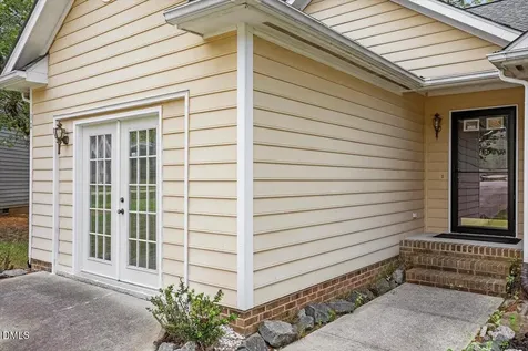 10 Petersburg Place Durham NC 27703