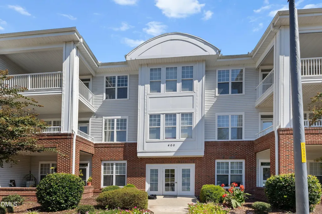 427 Eyam Hall Lane Apex NC 27502