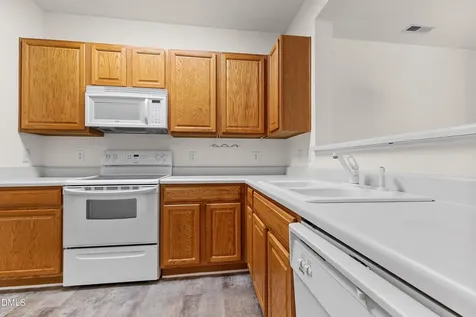 427 Eyam Hall Lane Apex NC 27502