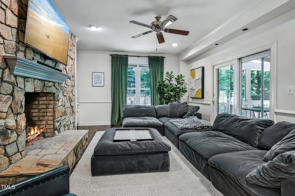 6 St James Place Chapel Hill NC 27514