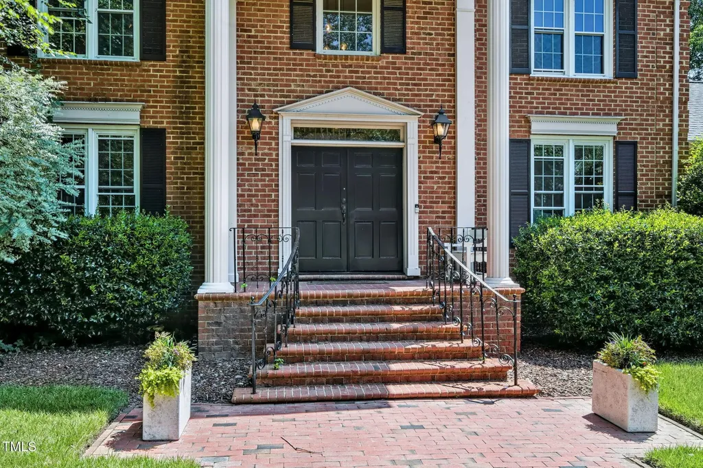 6 St James Place Chapel Hill NC 27514