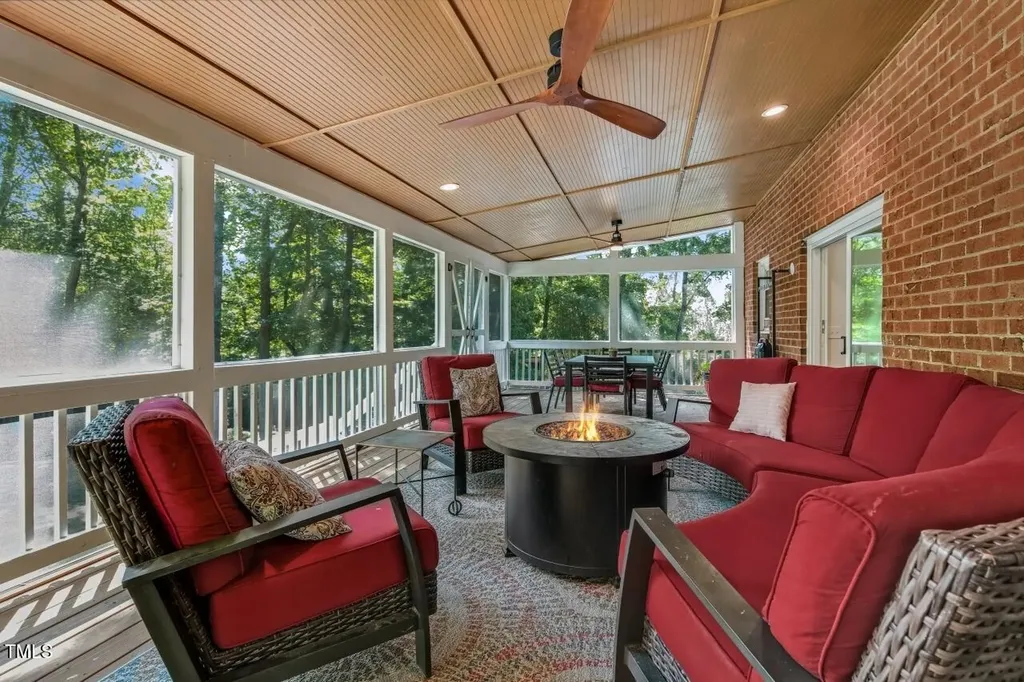 6 St James Place Chapel Hill NC 27514
